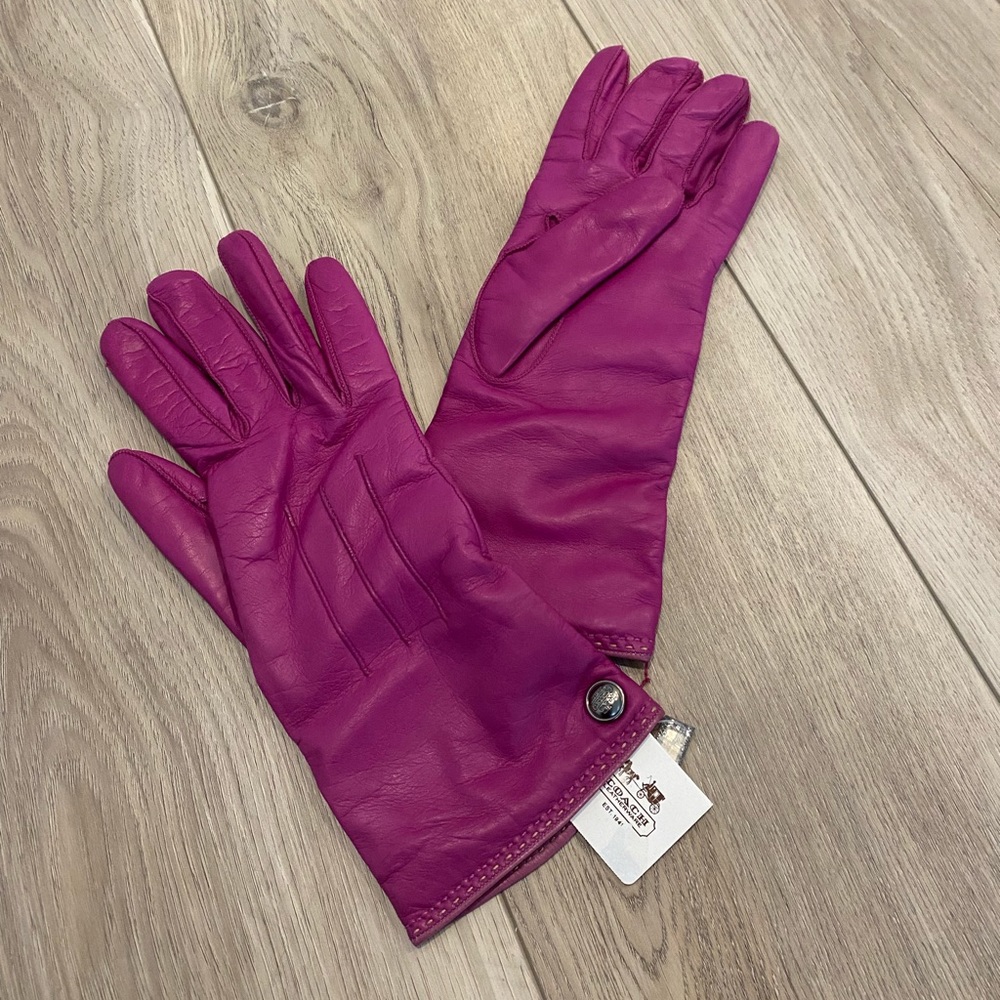 Coach gloves NWT 7.5